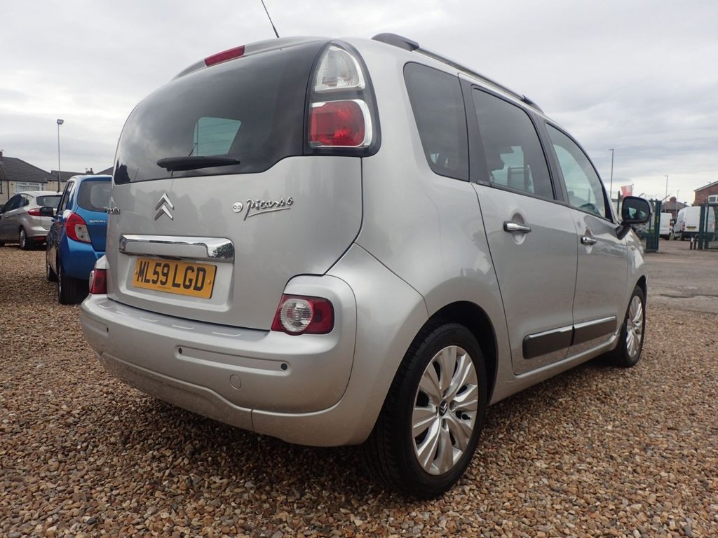 Used Citroen C3 Picasso 2009 for sale - 76323240: Photo 8