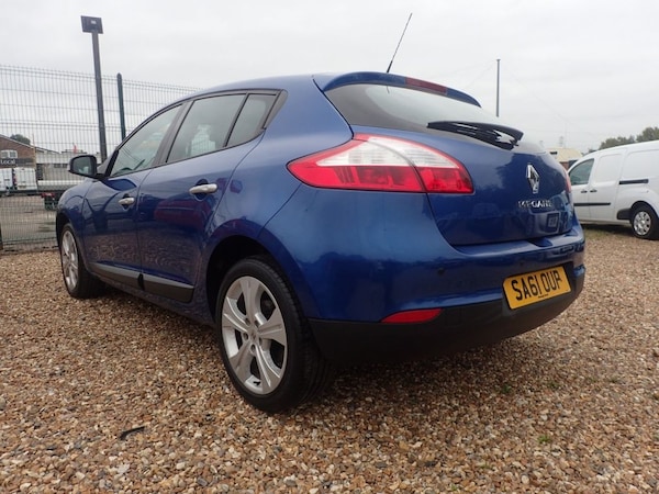 Used Renault Megane 2011 for sale - 76235490: Photo 21