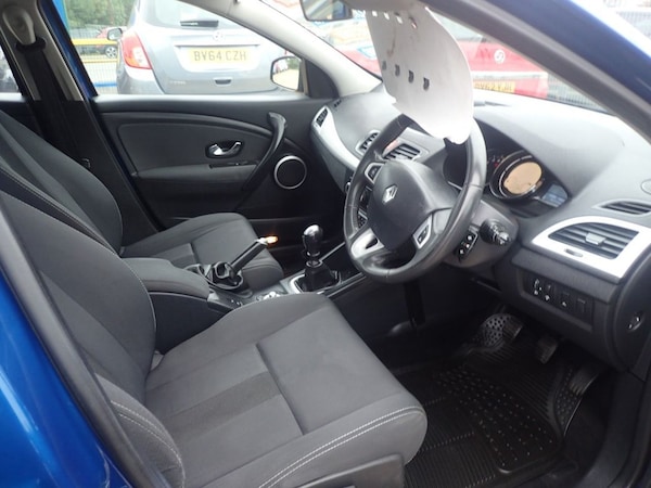 Used Renault Megane 2011 for sale - 76235490: Photo 5