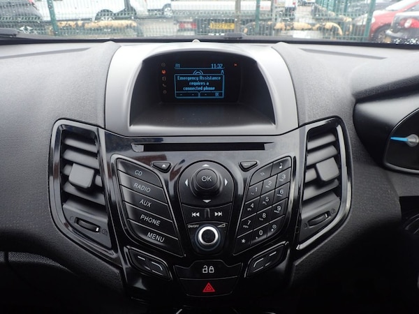 Used Ford Fiesta 2014 for sale - 76323049: Photo 13