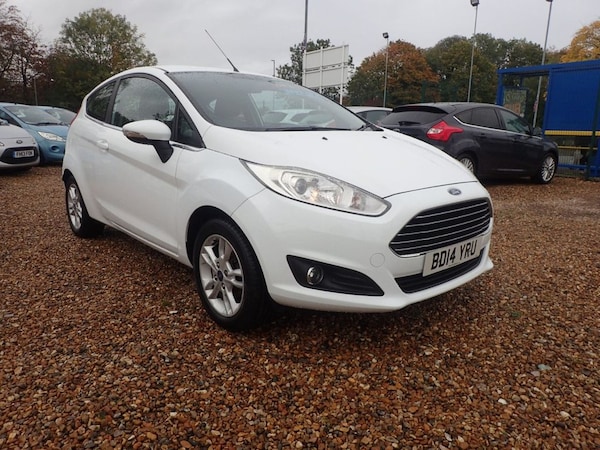 Used Ford Fiesta 2014 for sale - 76323049: Photo 2