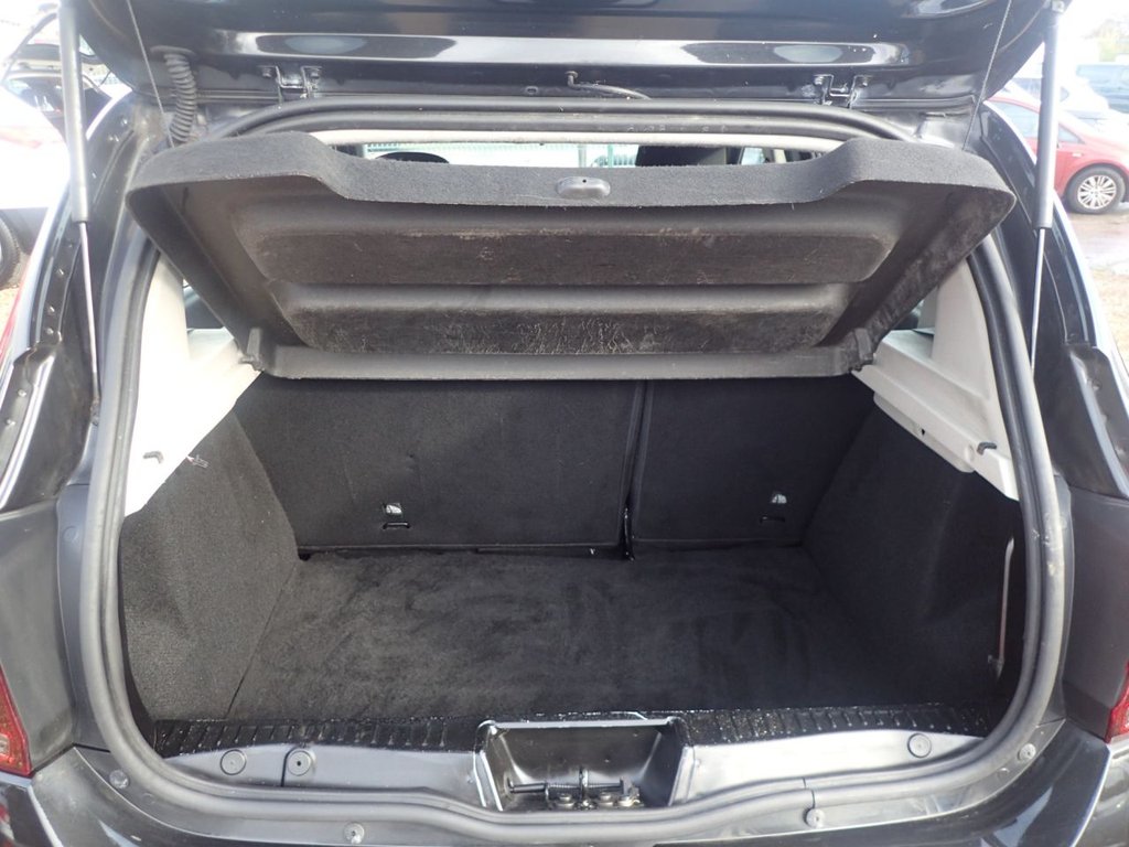 Used Dacia Sandero 2017 for sale - 76454114: Photo 19