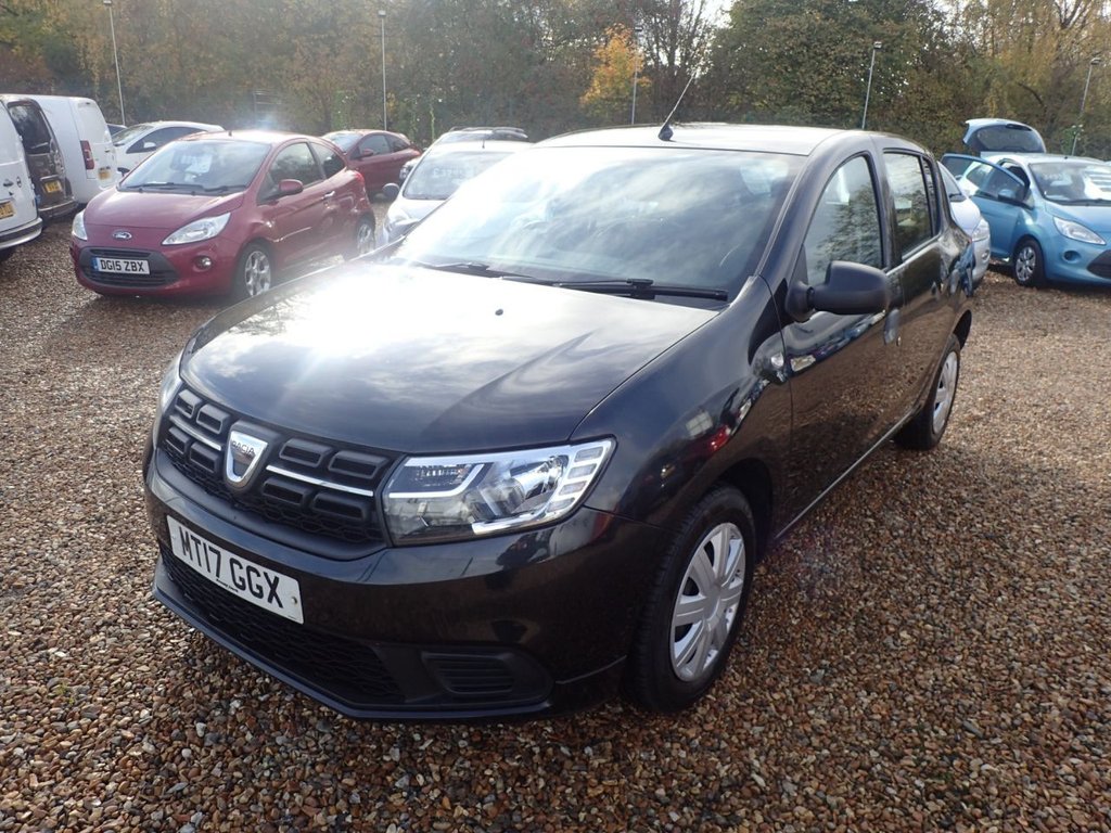 Used Dacia Sandero 2017 for sale - 76454114: Photo 3