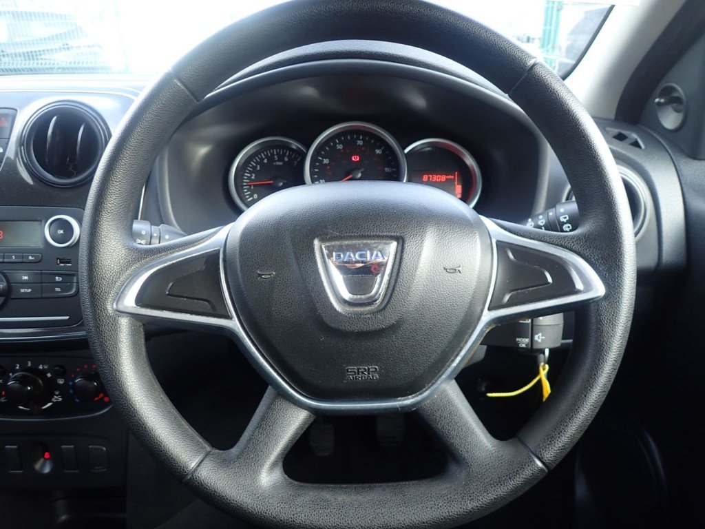 Used Dacia Sandero 2017 for sale - 76454114: Photo 9