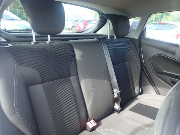 Used Ford Fiesta 2015 for sale - 76105571: Photo 15