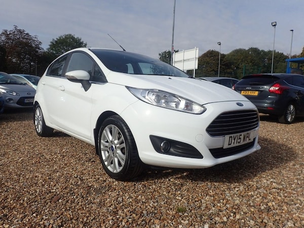 Used Ford Fiesta 2015 for sale - 76105571: Photo 2