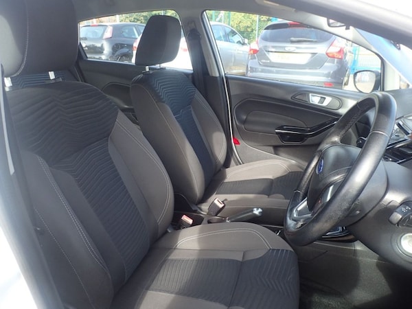 Used Ford Fiesta 2015 for sale - 76105571: Photo 6