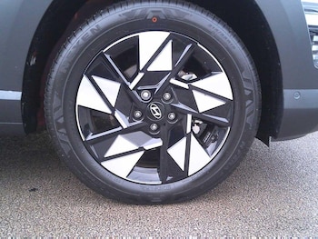 Used Hyundai KONA 2025 for sale - 76511978: Photo