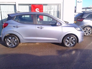 Used Hyundai i10 2024 for sale - 76899414: Photo
