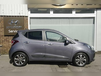 Used Hyundai i10 2019 for sale - 76855745: Photo