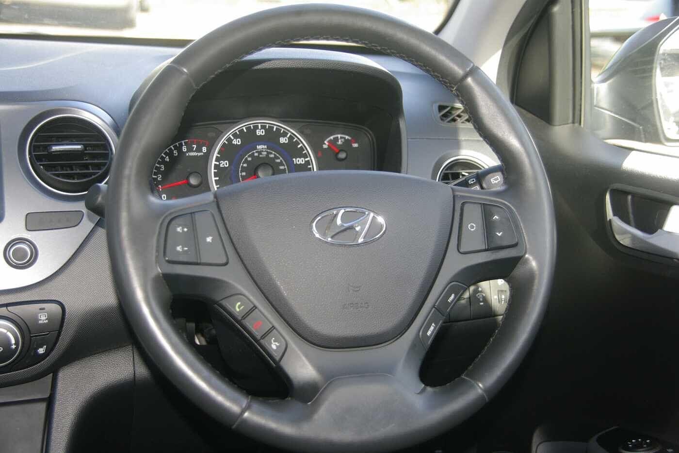 Used Hyundai i10 2019 for sale - 76337872: Photo 12