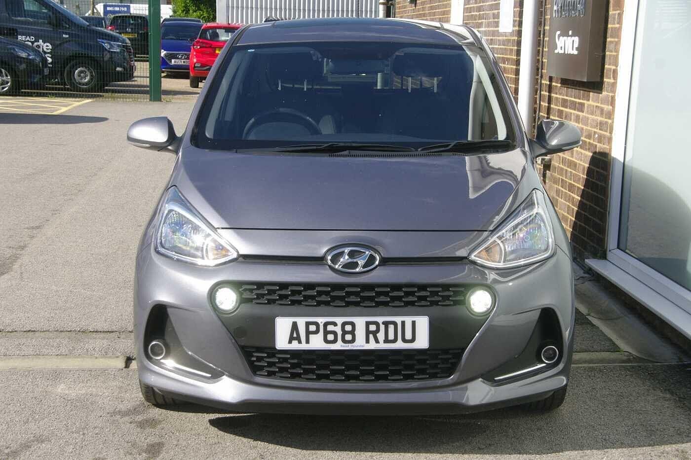 Used Hyundai i10 2019 for sale - 76337872: Photo 2
