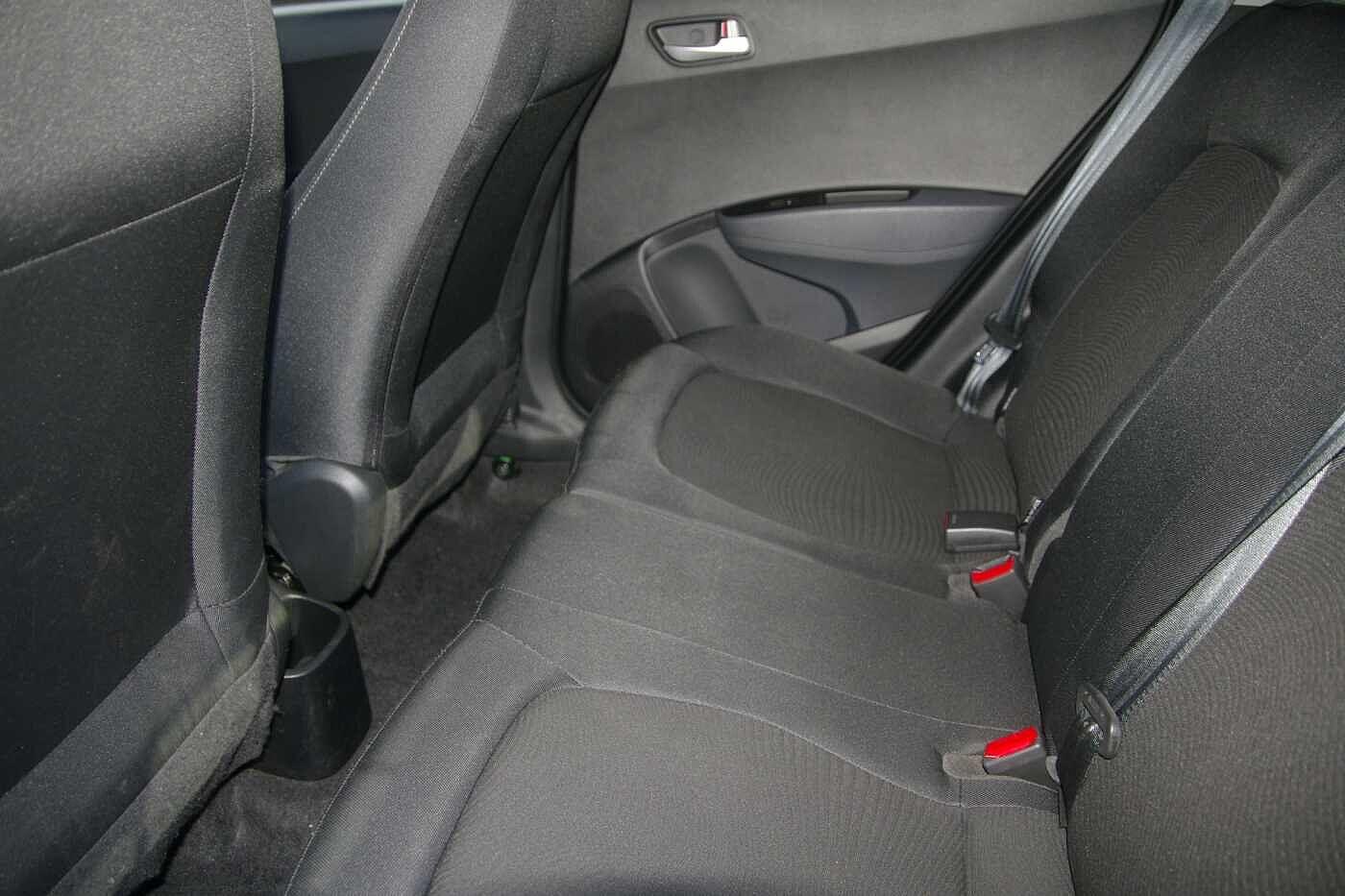 Used Hyundai i10 2019 for sale - 76337872: Photo 8