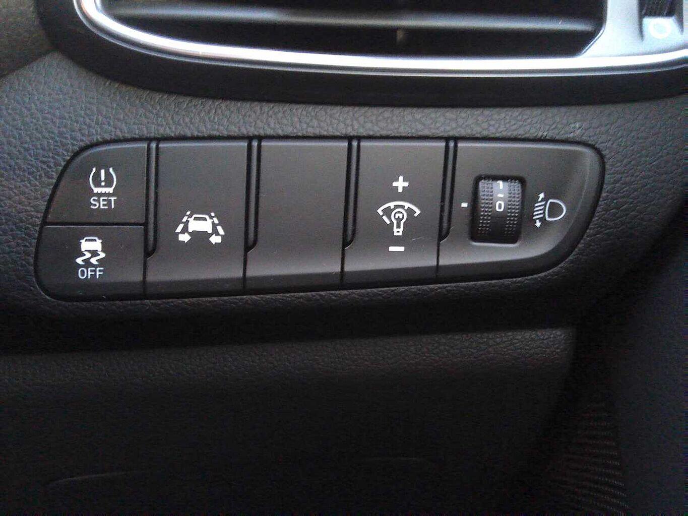 Used Hyundai i30 2019 for sale - 76472568: Photo 14