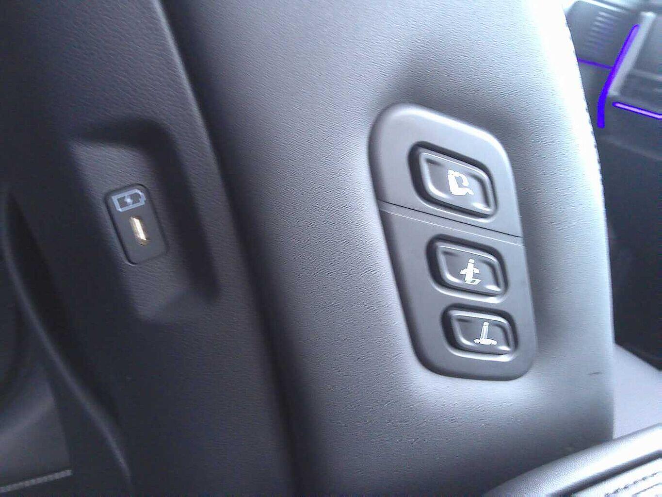 Used Hyundai Santa Fe 2025 for sale - 76012640: Photo 13