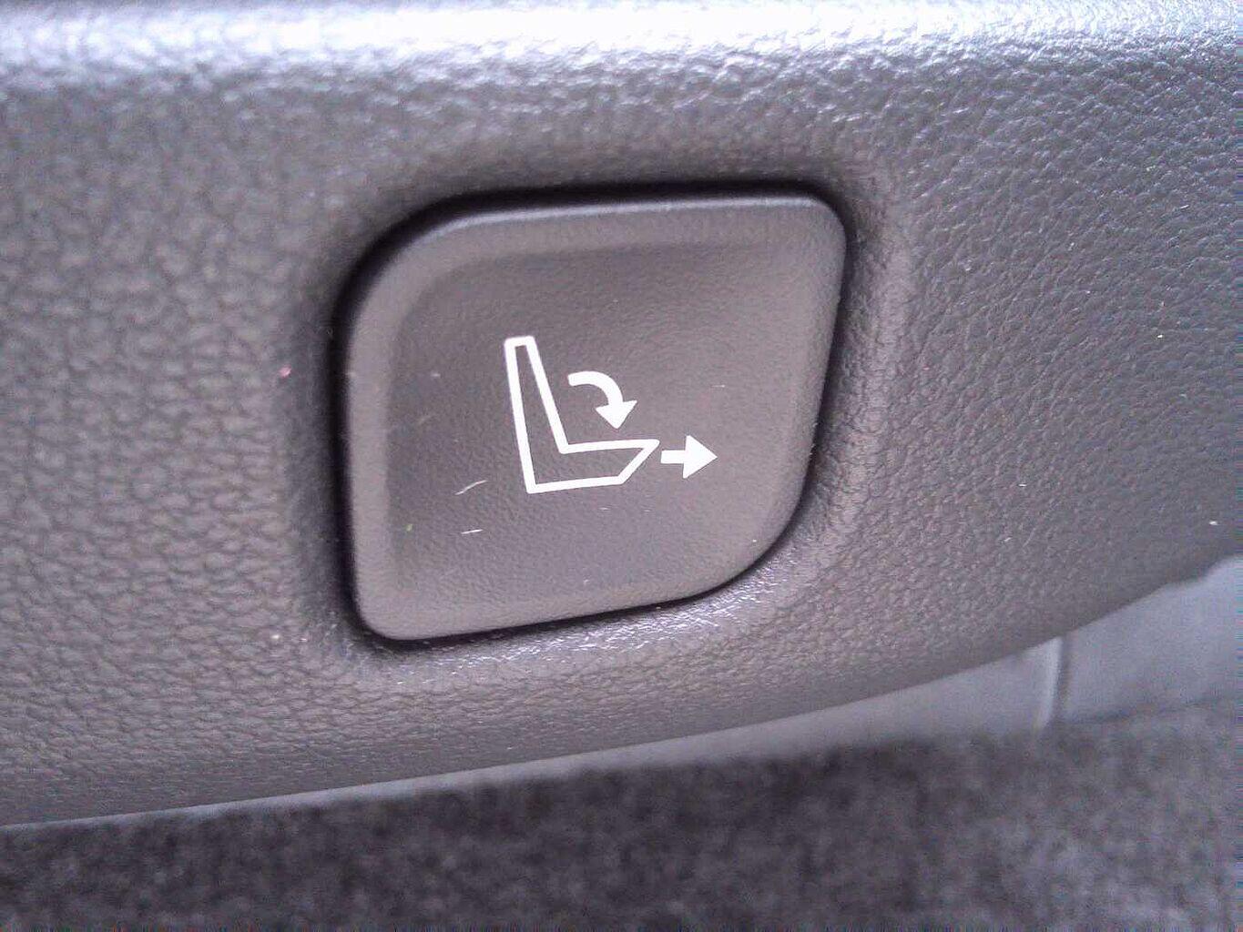 Used Hyundai Santa Fe 2025 for sale - 76012640: Photo 15