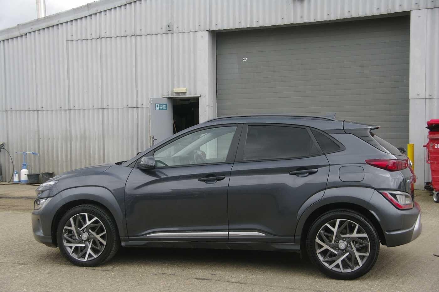 Used Hyundai KONA 2021 for sale - 76855836: Photo 4