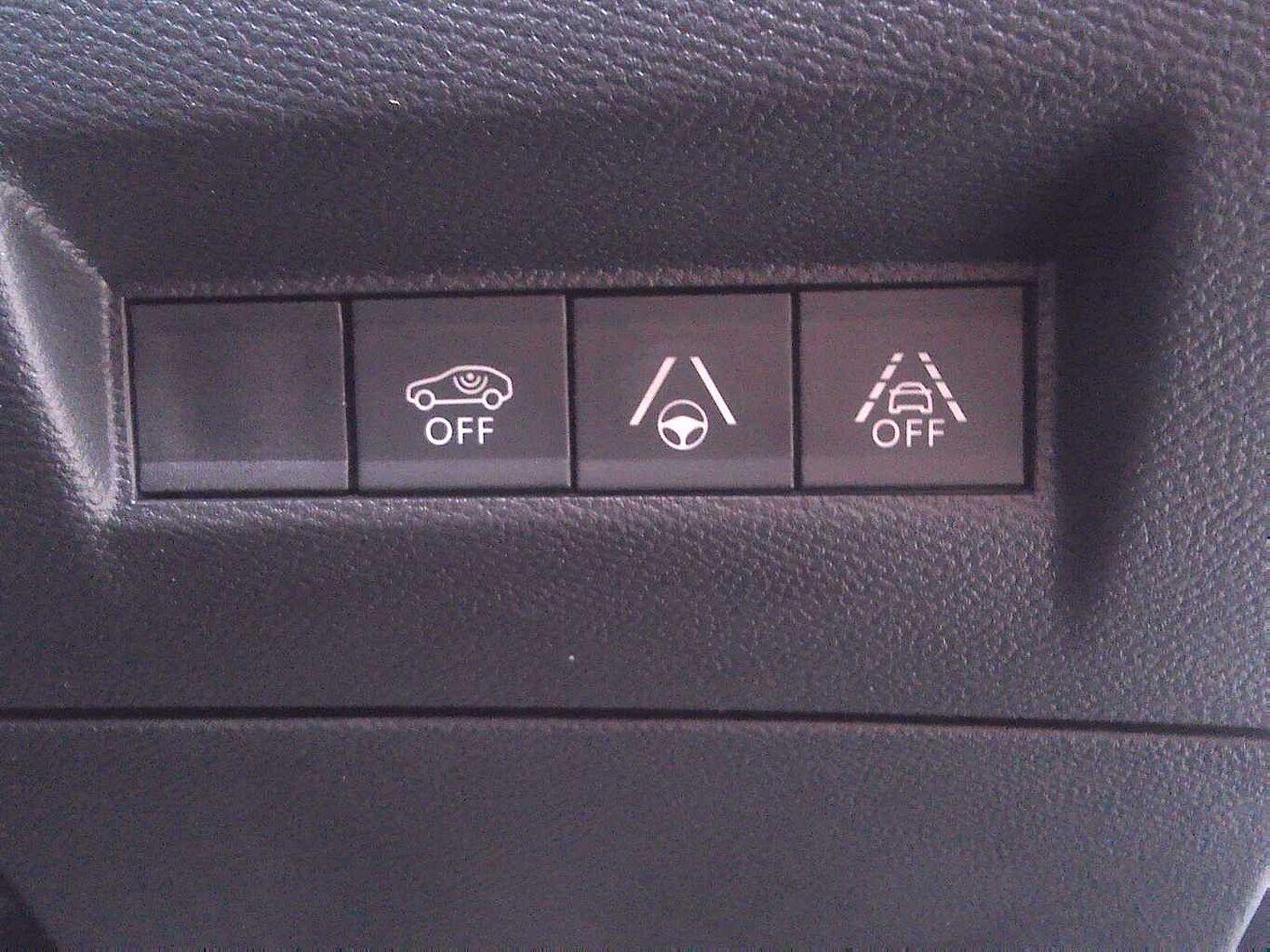 Used Peugeot 2008 2022 for sale - 76250911: Photo 11