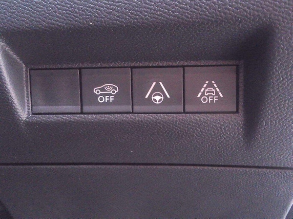 Used Peugeot 2008 2022 for sale - 76250911: Photo 11
