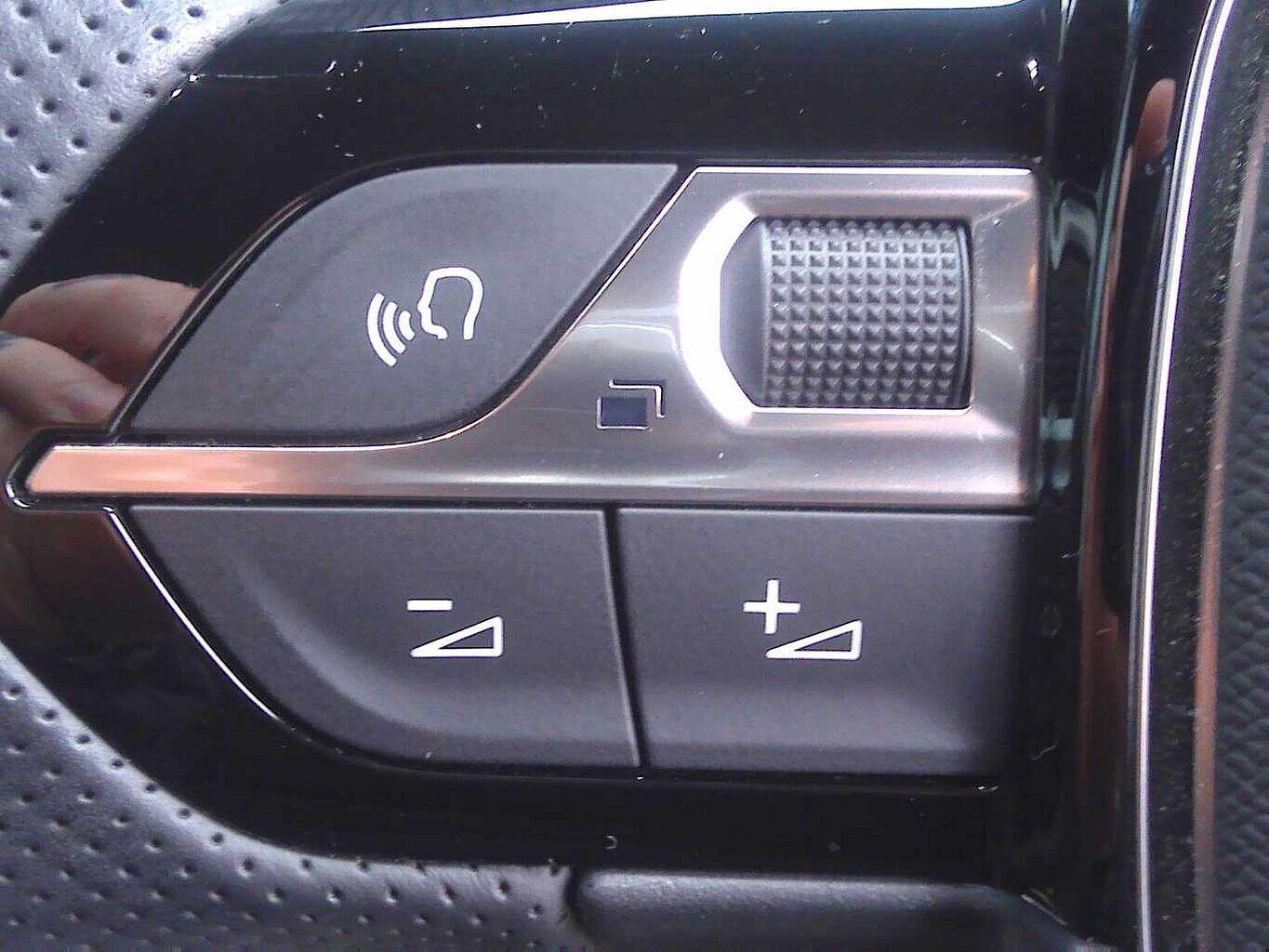 Used Peugeot 2008 2022 for sale - 76250911: Photo 13