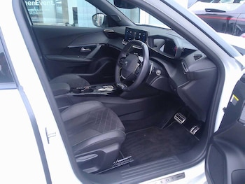 Used Peugeot 2008 2022 for sale - 76250911: Photo 3