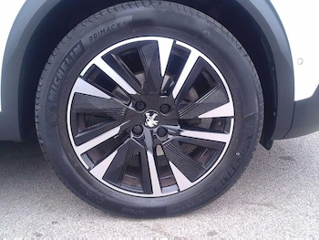 Used Peugeot 2008 2022 for sale - 76250911: Photo 4