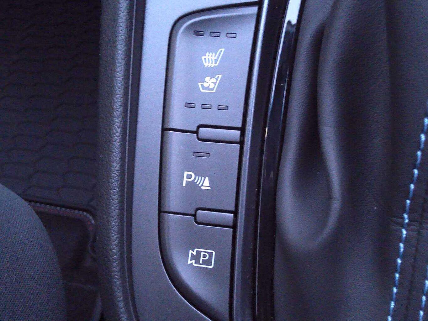 Used Hyundai KONA 2023 for sale - 76952792: Photo 14