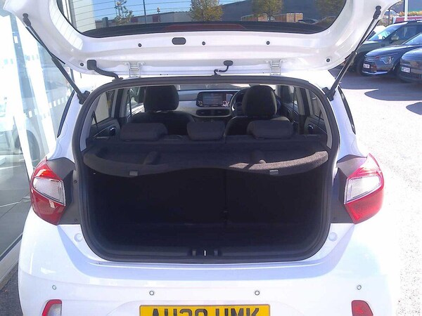 Used Hyundai i10 2020 for sale - 76083820: Photo 16