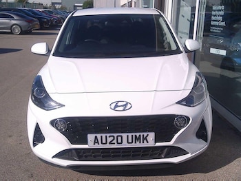 Used Hyundai i10 2020 for sale - 76083820: Photo 2