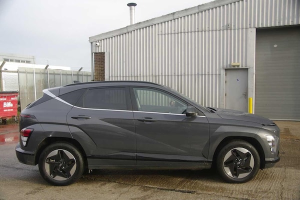 Used Hyundai KONA 2023 for sale - 75826039: Photo 4