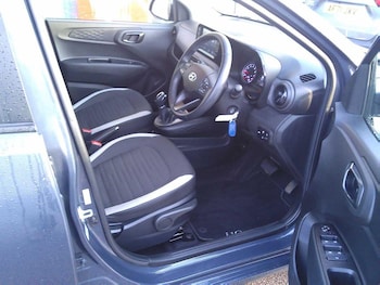 Used Hyundai i10 2022 for sale - 76993499: Photo
