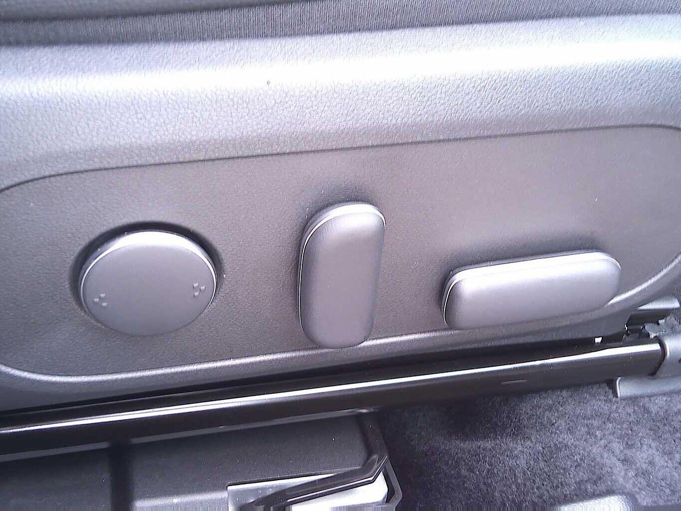 Used Hyundai KONA 2025 for sale - 76513171: Photo 14