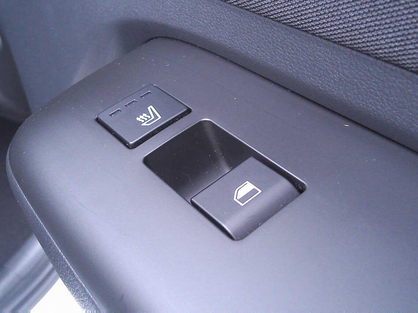 Used Hyundai KONA 2023 for sale - 75867061: Photo 11