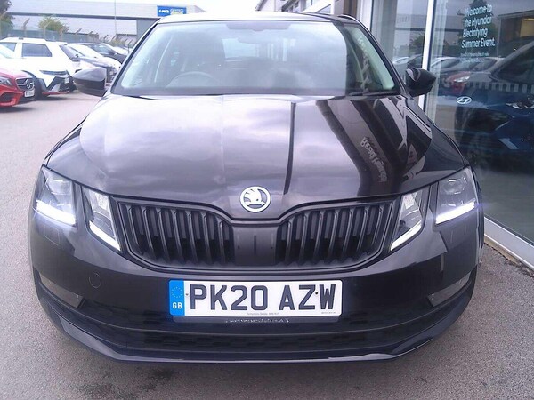 Used Skoda Octavia 2020 for sale - 76024860: Photo 2