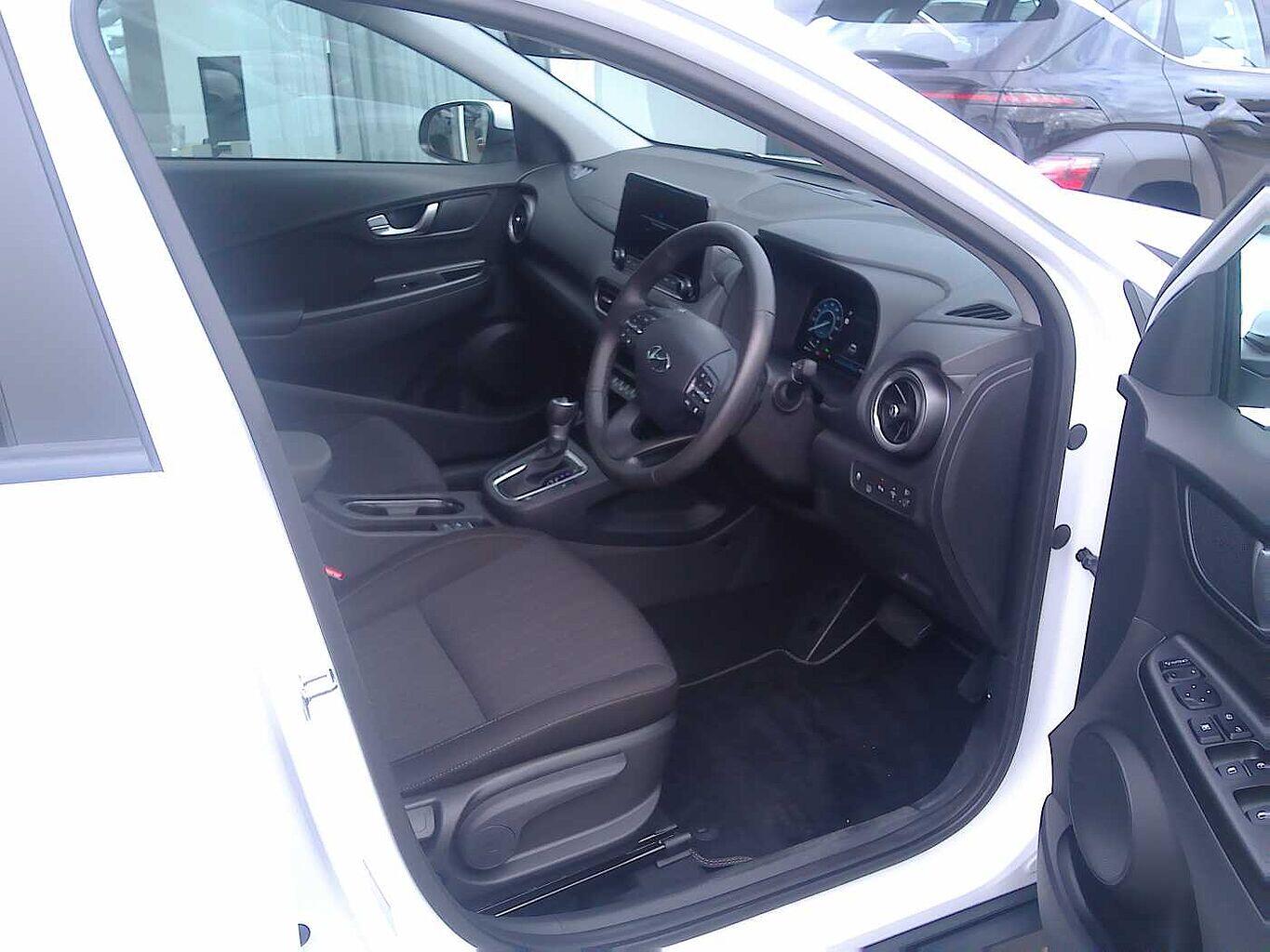 Used Hyundai KONA 2023 for sale - 76188472: Photo 3