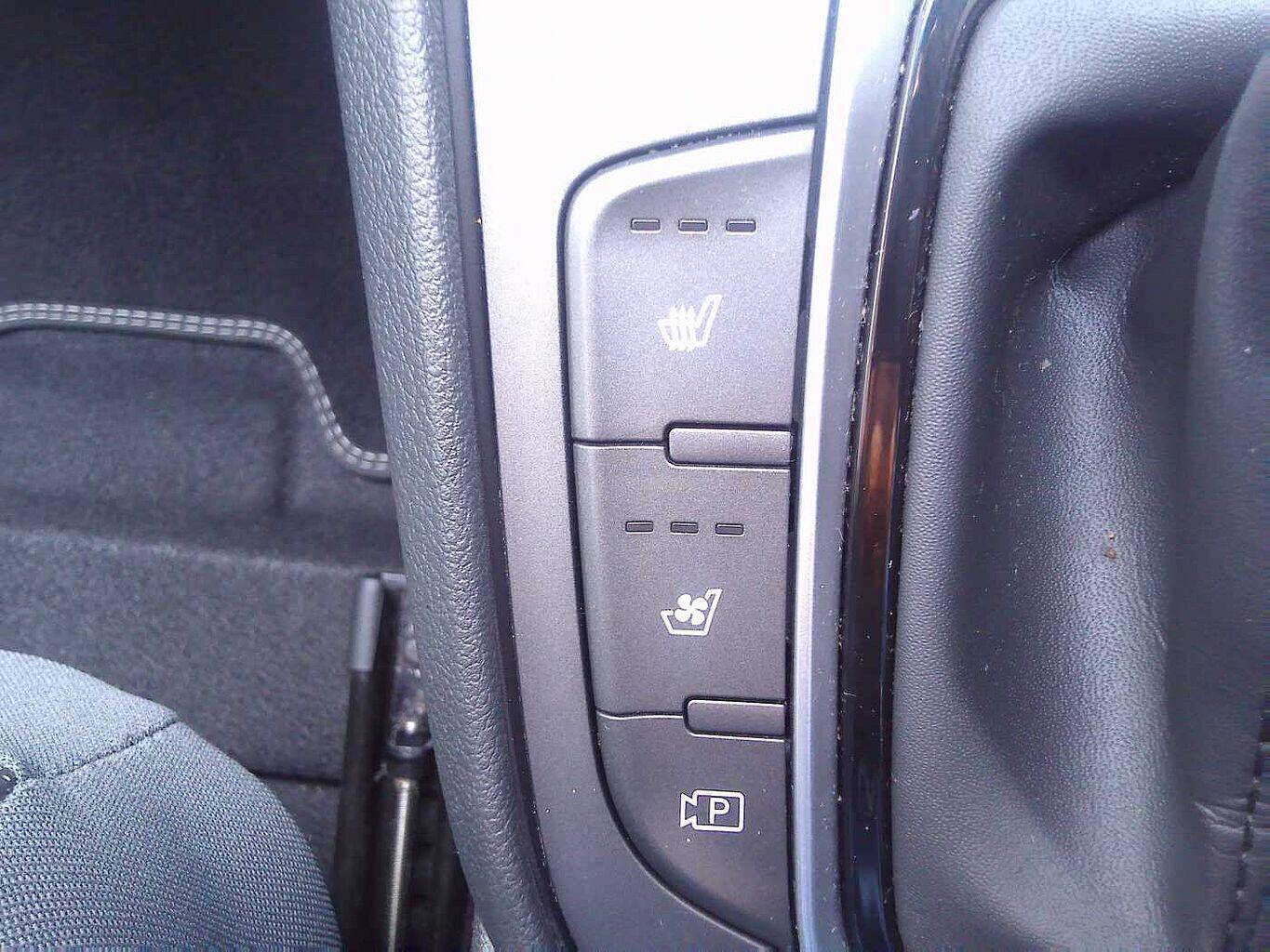 Used Hyundai KONA 2021 for sale - 75866816: Photo 14