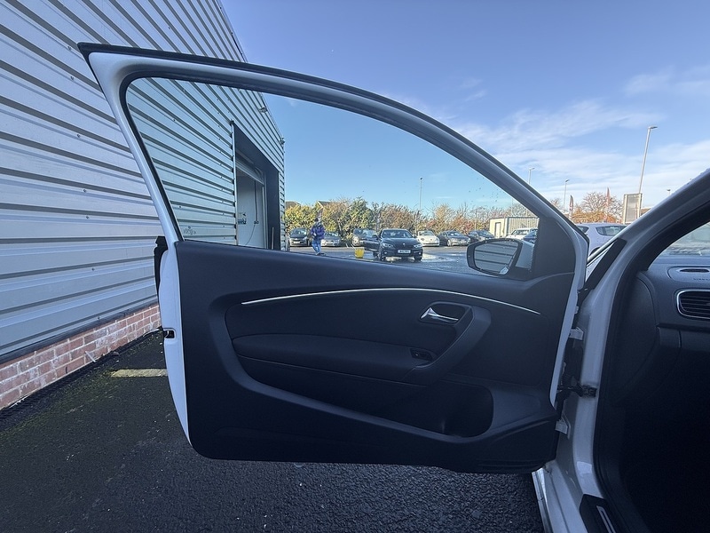 Used Volkswagen Polo 2017 for sale - 76748915: Photo 24