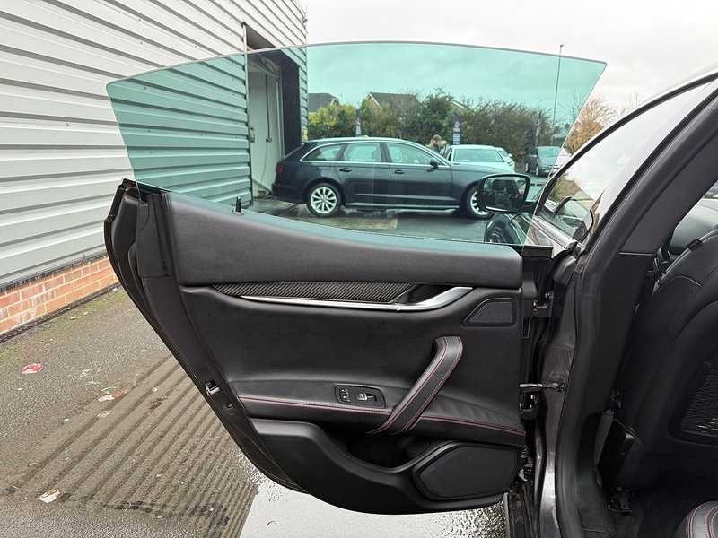 Used Maserati Ghibli 2015 for sale - 76893031: Photo 12