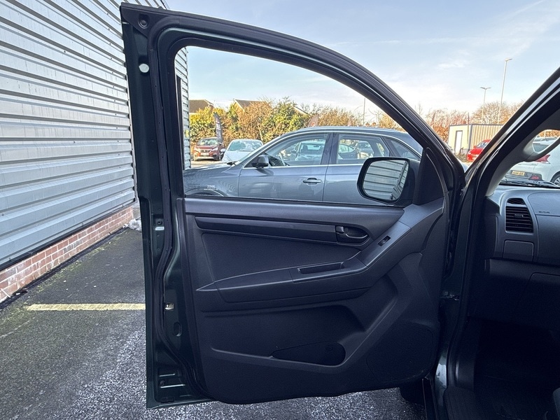 Used Isuzu D-Max 2015 for sale - 77118236: Photo 22