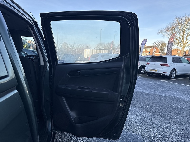 Used Isuzu D-Max 2015 for sale - 77118236: Photo 45