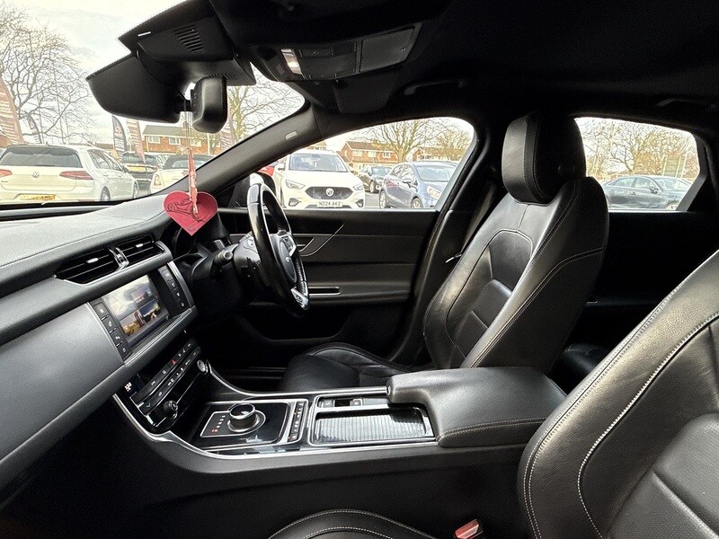 Used Jaguar XF for sale - 77260845: Photo 8