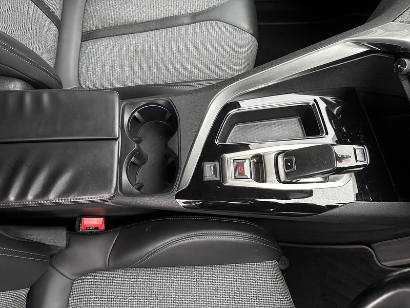 Used Peugeot 5008 2018 for sale - 77118237: Photo 43