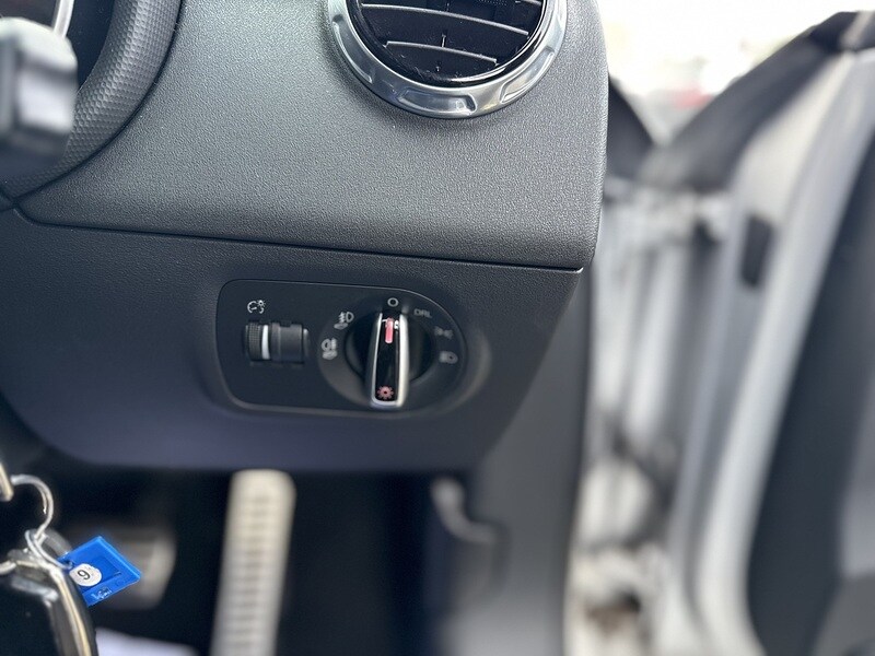 Used Audi TT 2012 for sale - 77681436: Photo 24