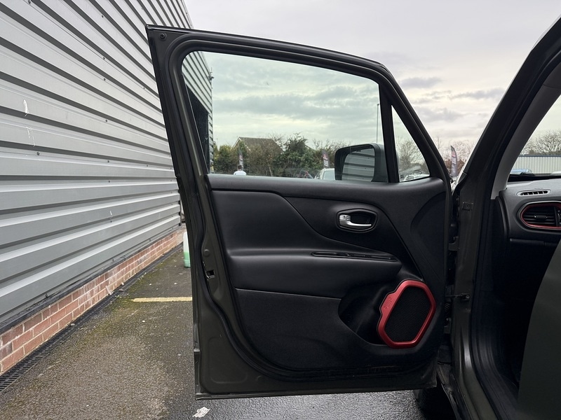 Used Jeep Renegade 2019 for sale - 77716165: Photo 12