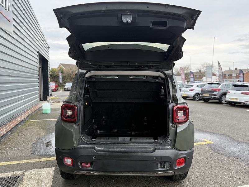 Used Jeep Renegade 2019 for sale - 77716165: Photo 43