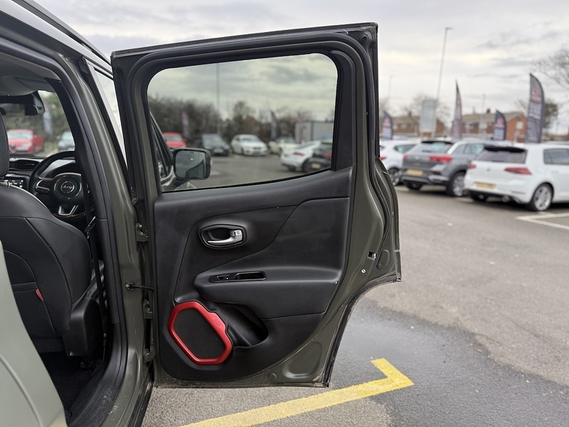 Used Jeep Renegade 2019 for sale - 77716165: Photo 59