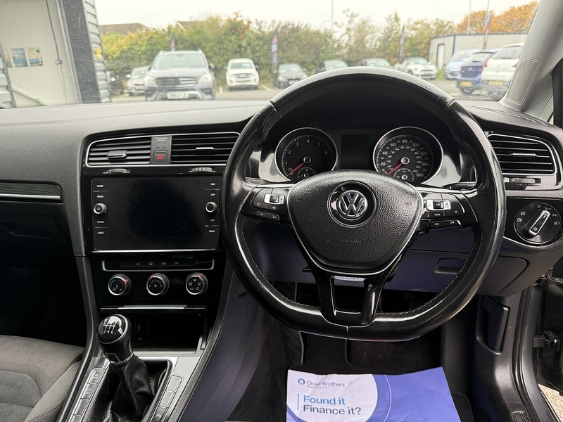 Used Volkswagen Golf 2019 for sale - 77264099: Photo 9
