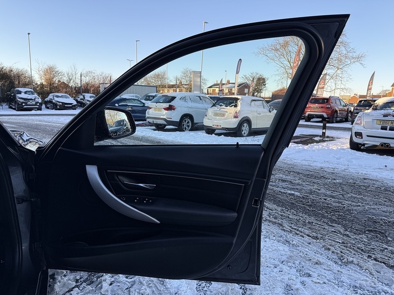 Used BMW 3 Series 2014 for sale - 77104570: Photo 23