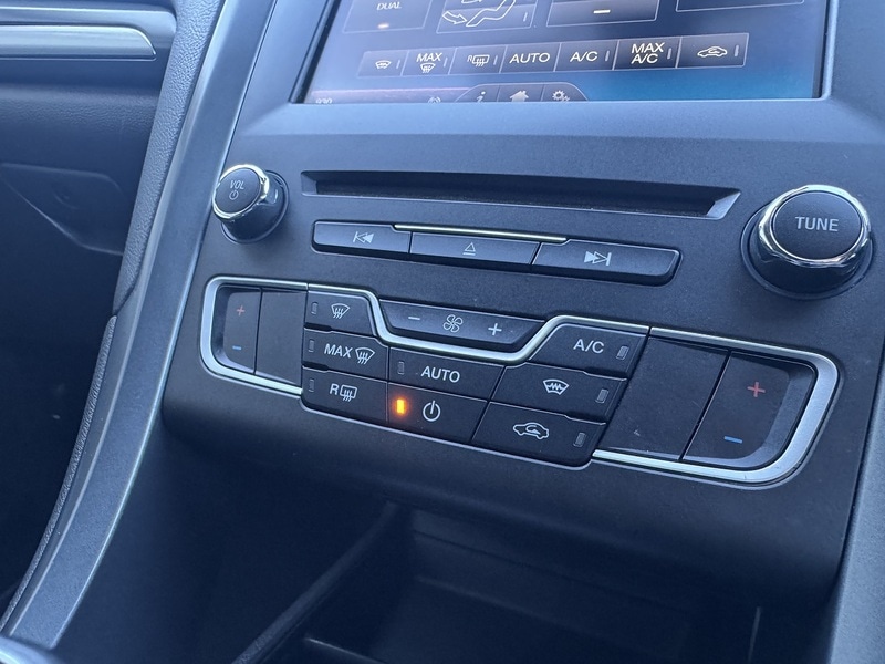 Used Ford Mondeo 2016 for sale - 76627029: Photo 15