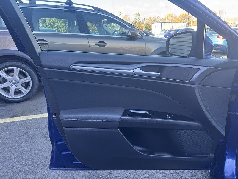 Used Ford Mondeo 2016 for sale - 76627029: Photo 36